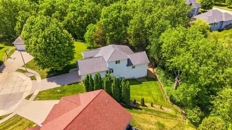 2107 Glen Oaks Knoll Coralville IA 52241