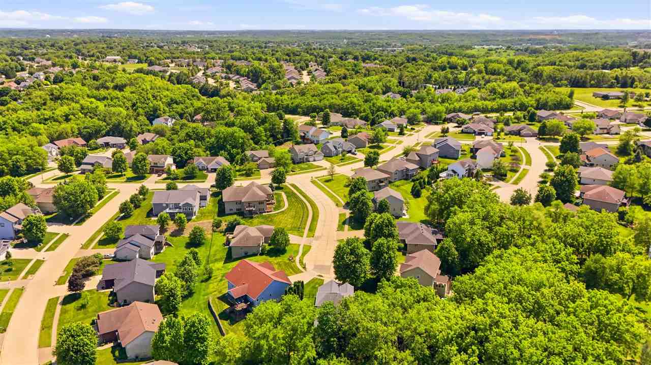 2107 Glen Oaks Knoll Coralville IA 52241