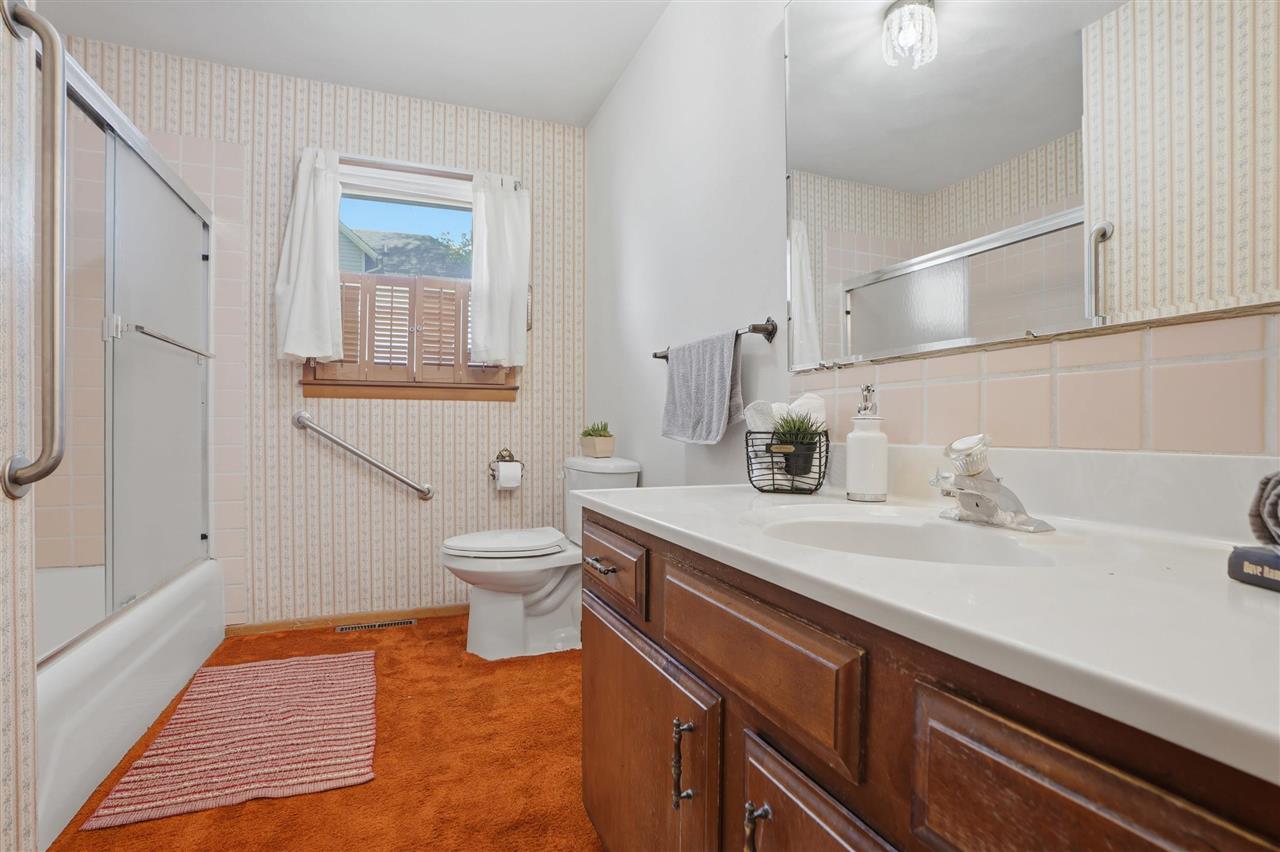 102 S Farmer Street Brighton IA 52540