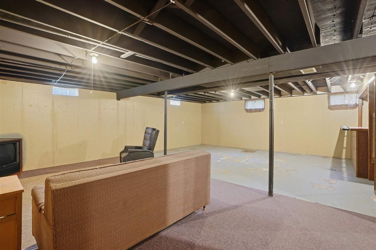 102 S Farmer Street Brighton IA 52540