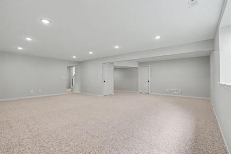1280 Sand Prairie Drive Iowa City IA 52240