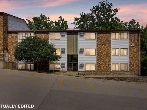 812 Benton Drive #14 Iowa City IA 52246