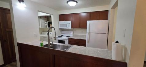 812 Benton Drive #14 Iowa City IA 52246
