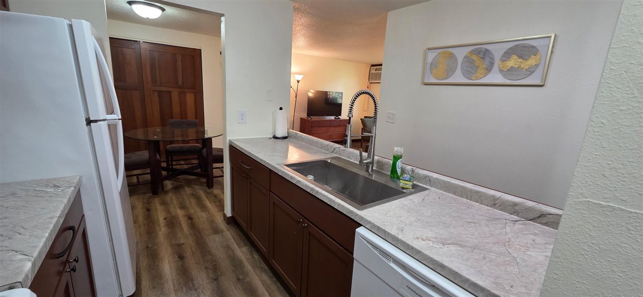 812 Benton Drive #14 Iowa City IA 52246