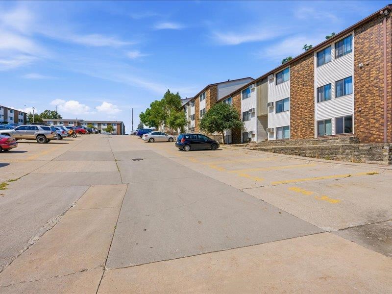 812 Benton Drive #14 Iowa City IA 52246