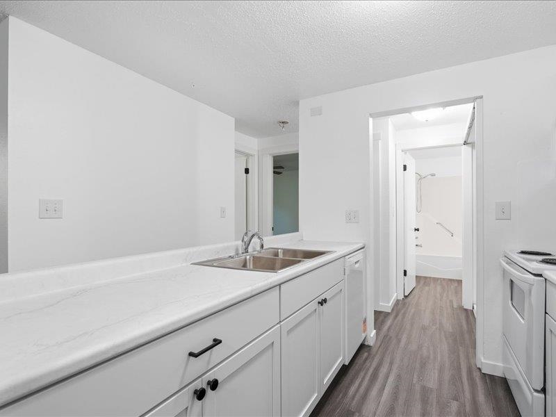 812 Benton Drive #14 Iowa City IA 52246