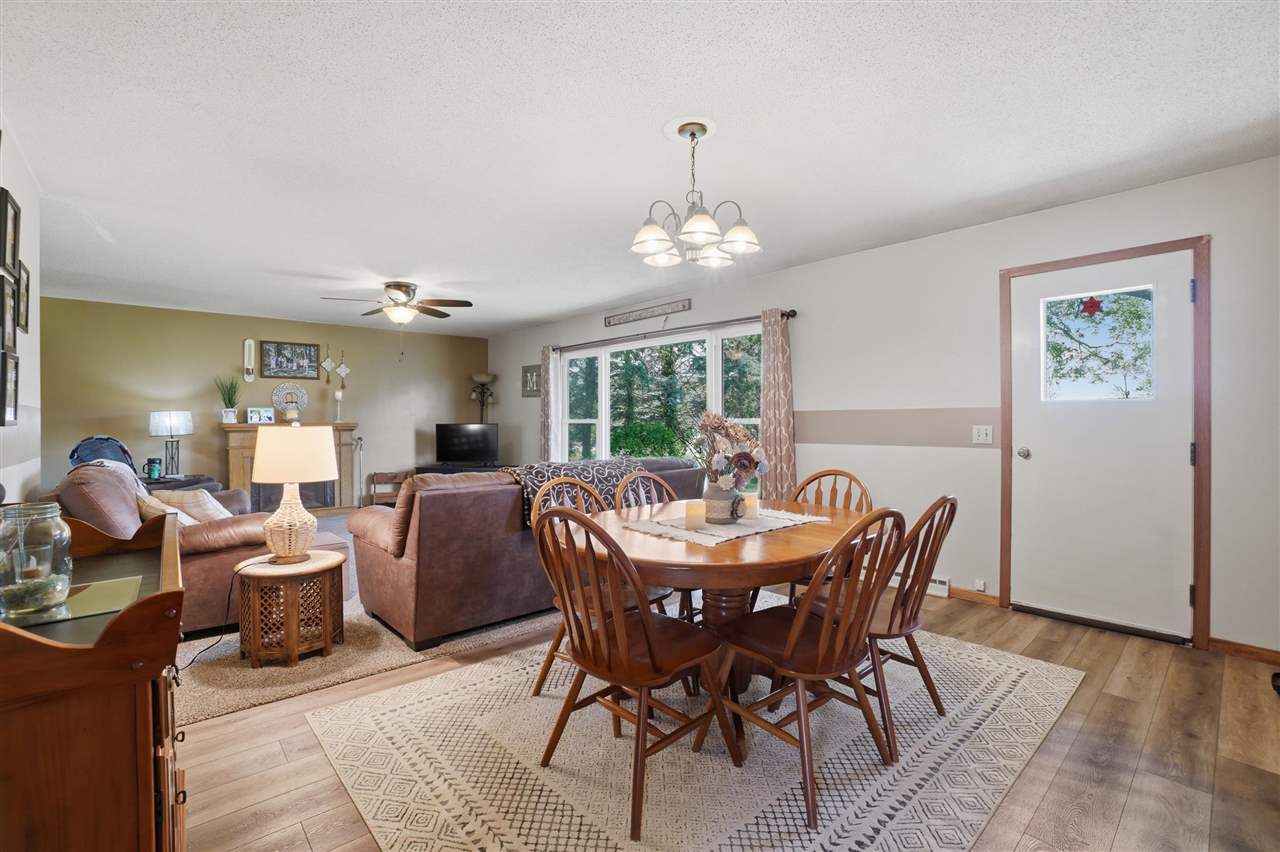 2121 Hwy 6 Trail Marengo IA 52301