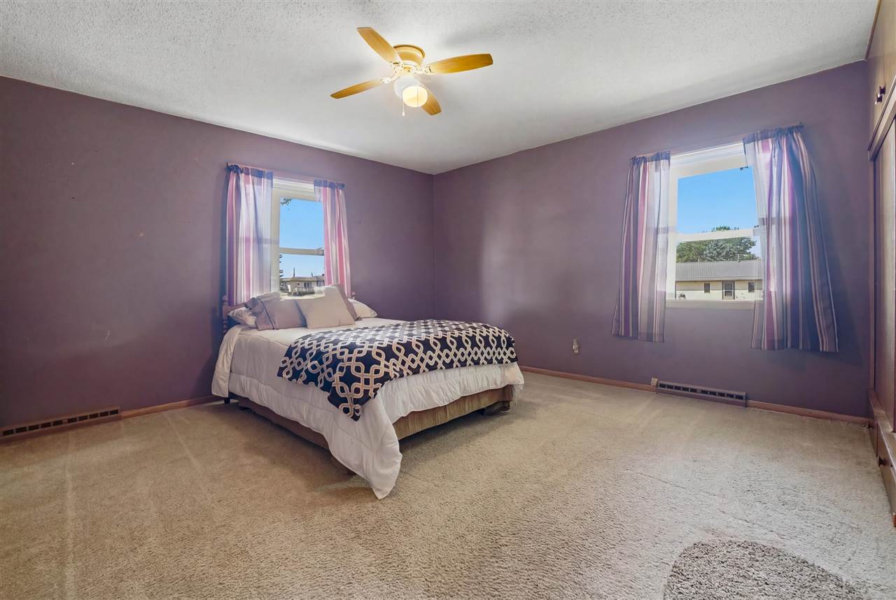 2121 Hwy 6 Trail Marengo IA 52301