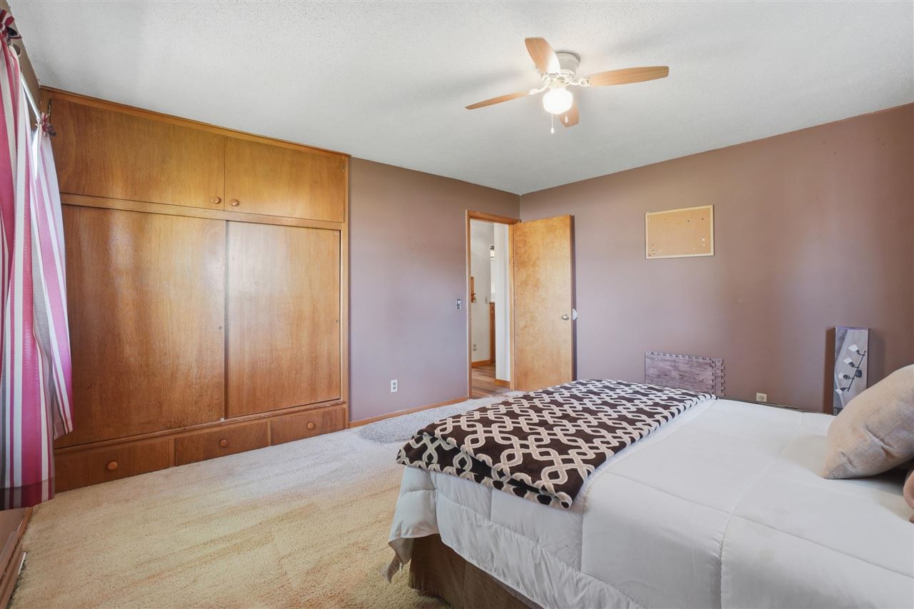 2121 Hwy 6 Trail Marengo IA 52301