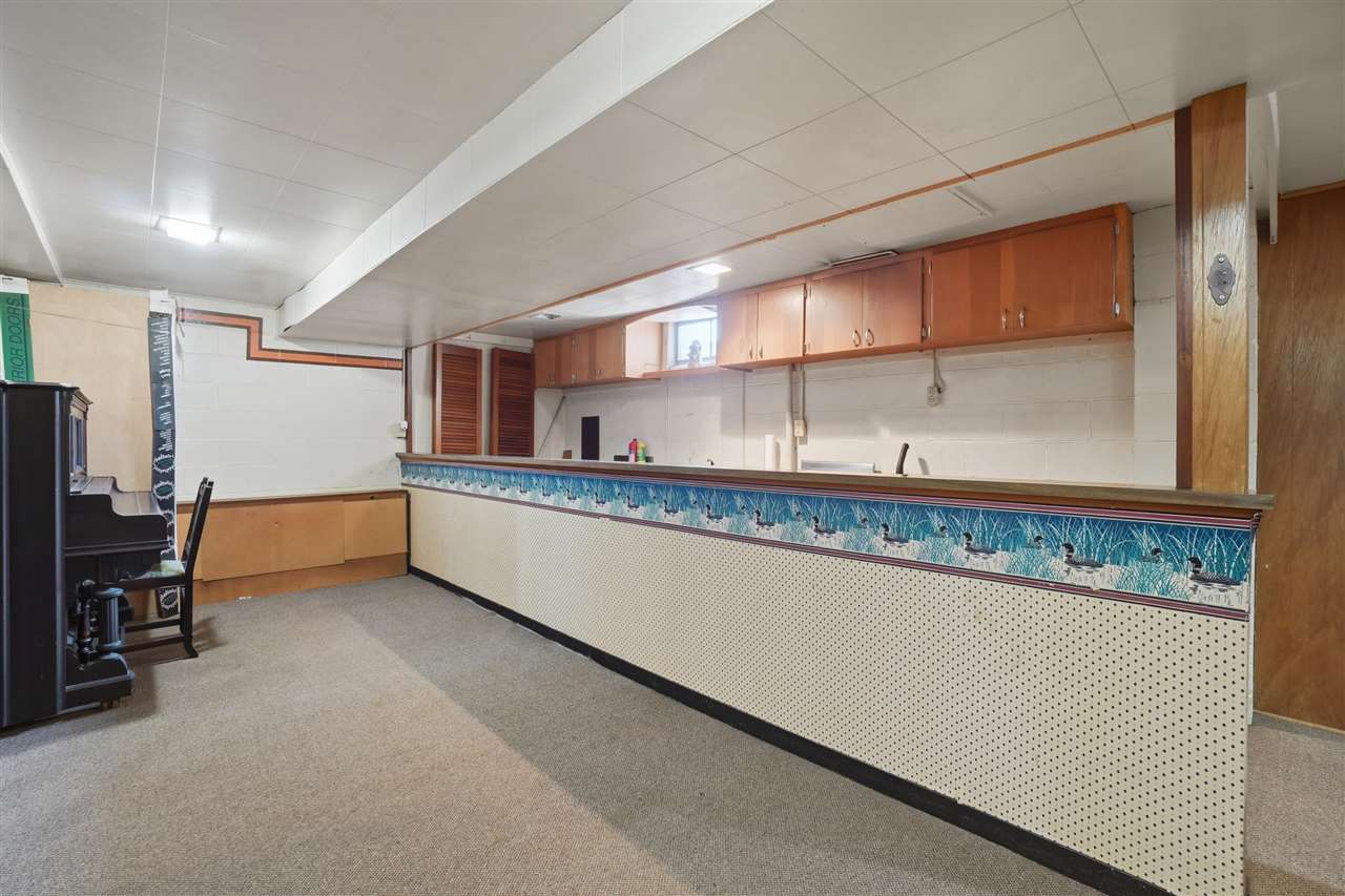 2121 Hwy 6 Trail Marengo IA 52301
