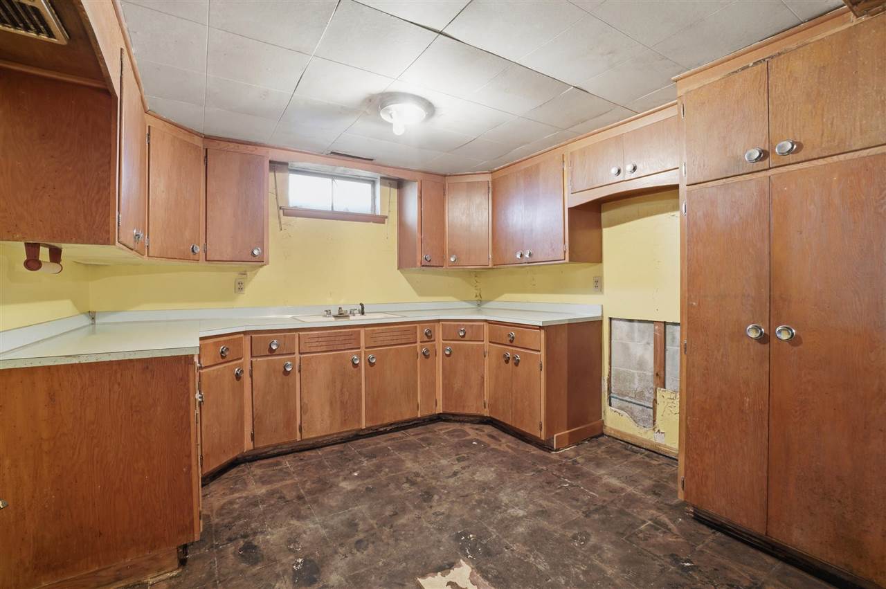 2121 Hwy 6 Trail Marengo IA 52301