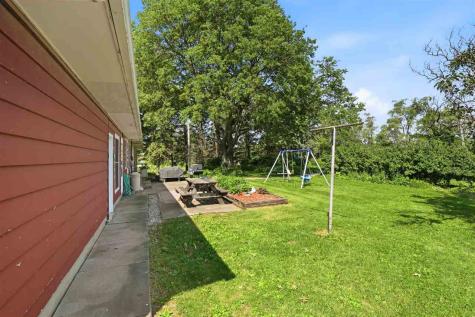 2121 Hwy 6 Trail Marengo IA 52301