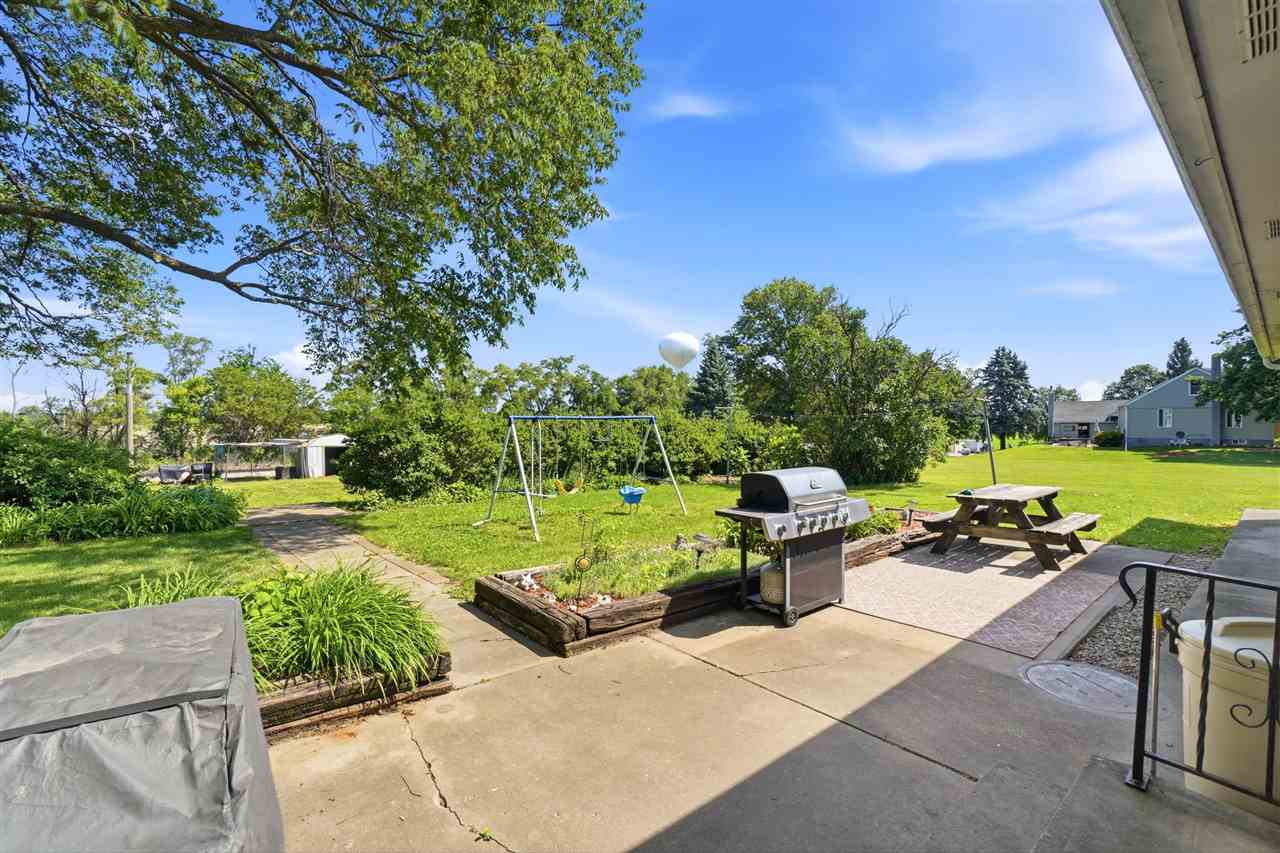 2121 Hwy 6 Trail Marengo IA 52301