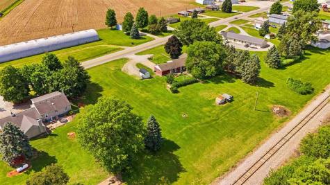2121 Hwy 6 Trail Marengo IA 52301