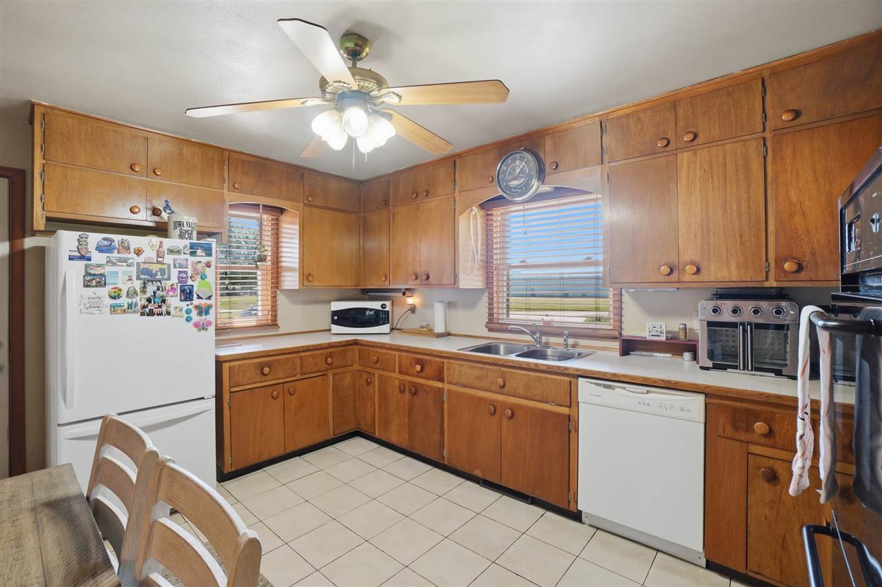 2121 Hwy 6 Trail Marengo IA 52301