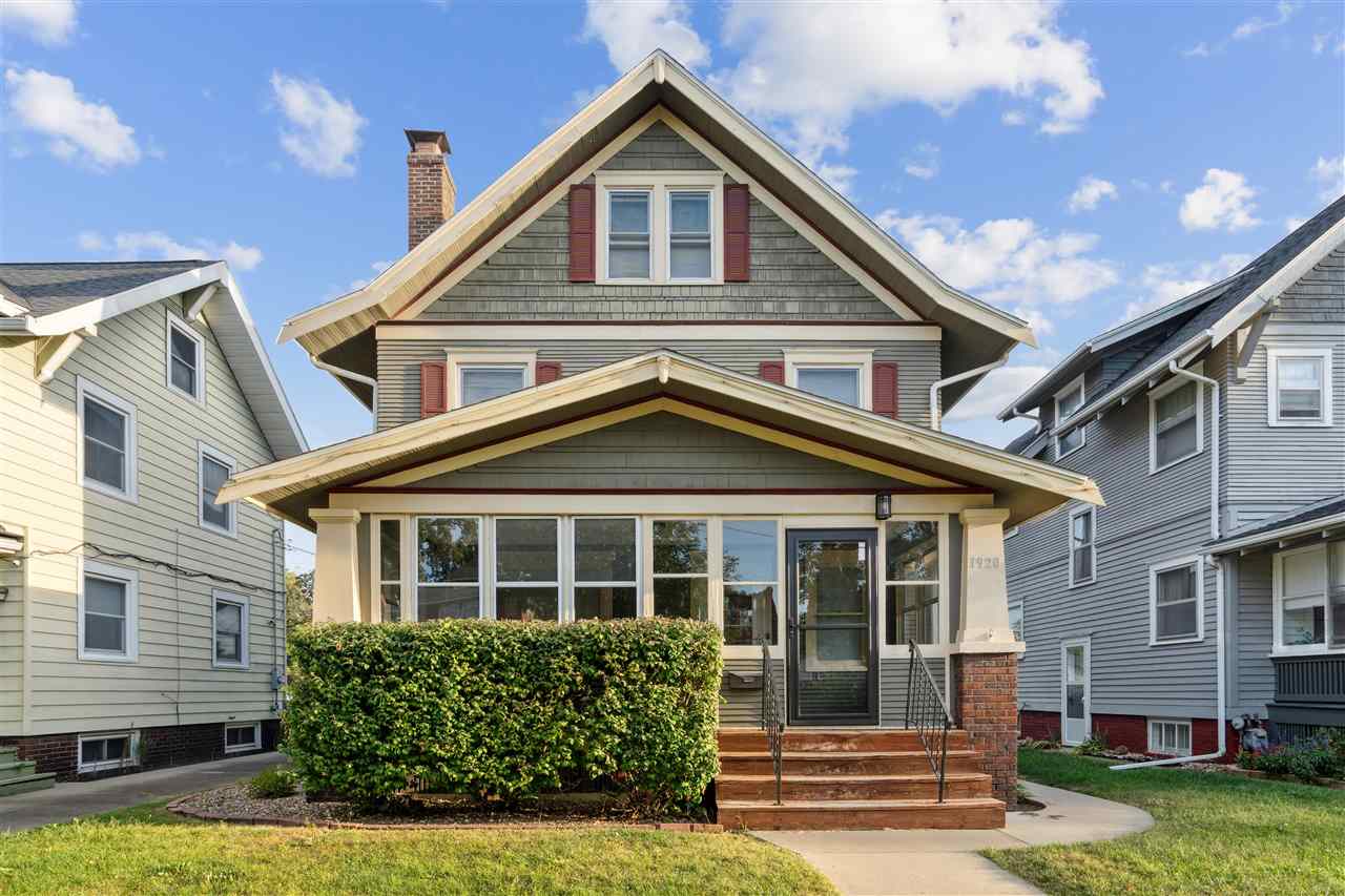 1920 Washington Avenue SE Cedar Rapids IA 52403