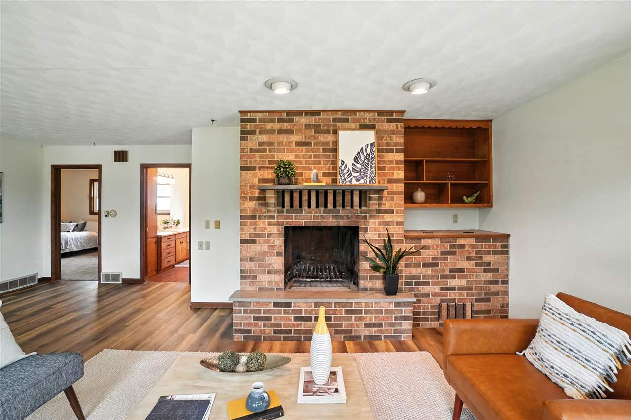 1470 520th Street SW Kalona IA 52247