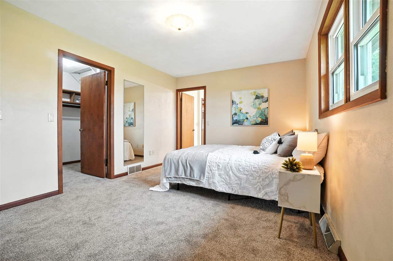 1470 520th Street SW Kalona IA 52247