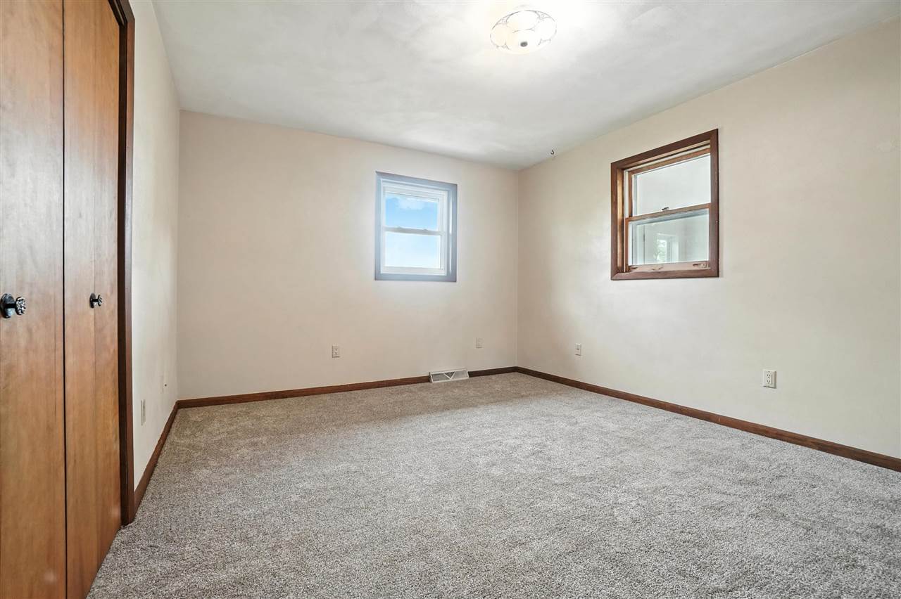 1470 520th Street SW Kalona IA 52247