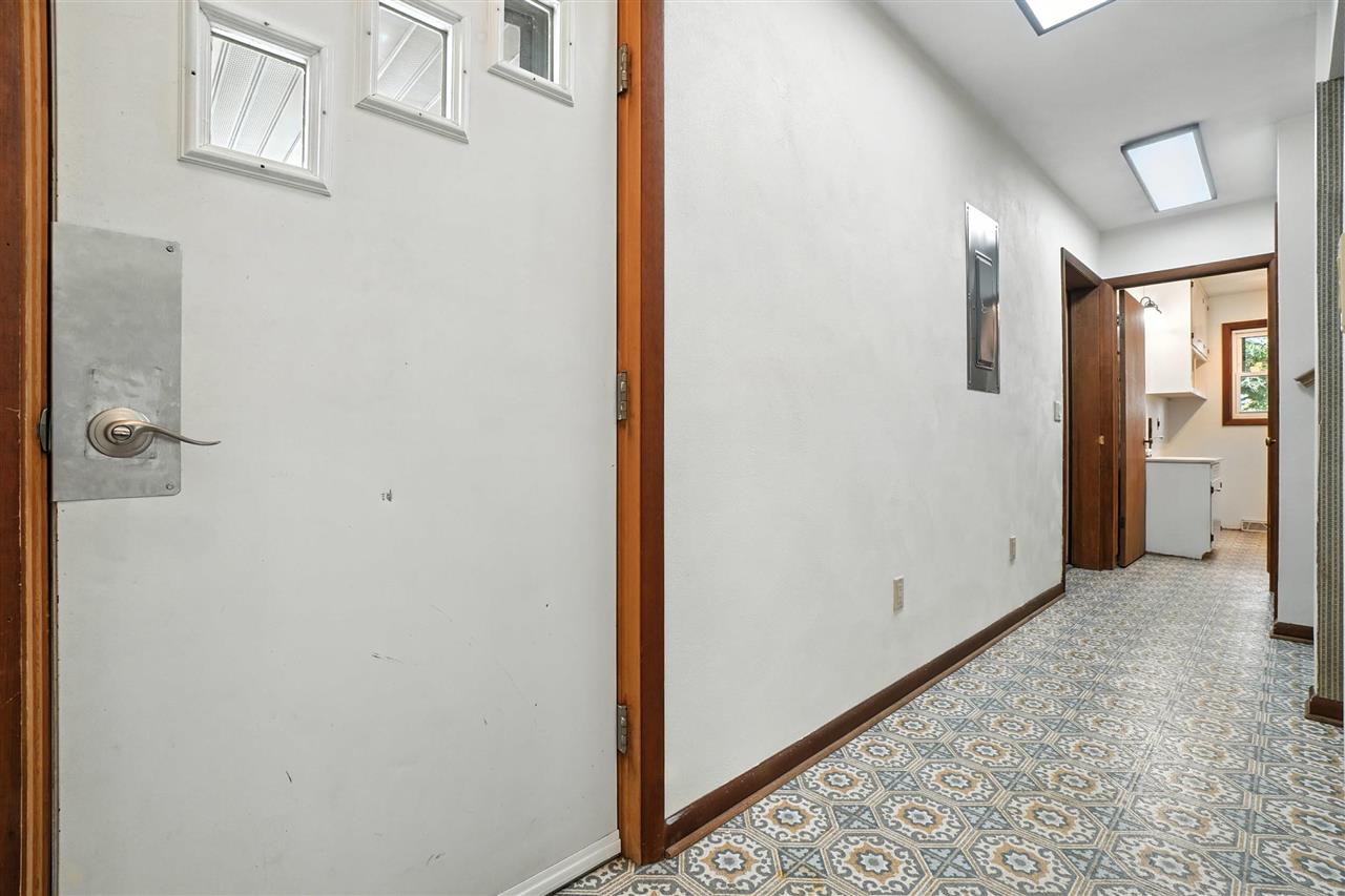 1470 520th Street SW Kalona IA 52247