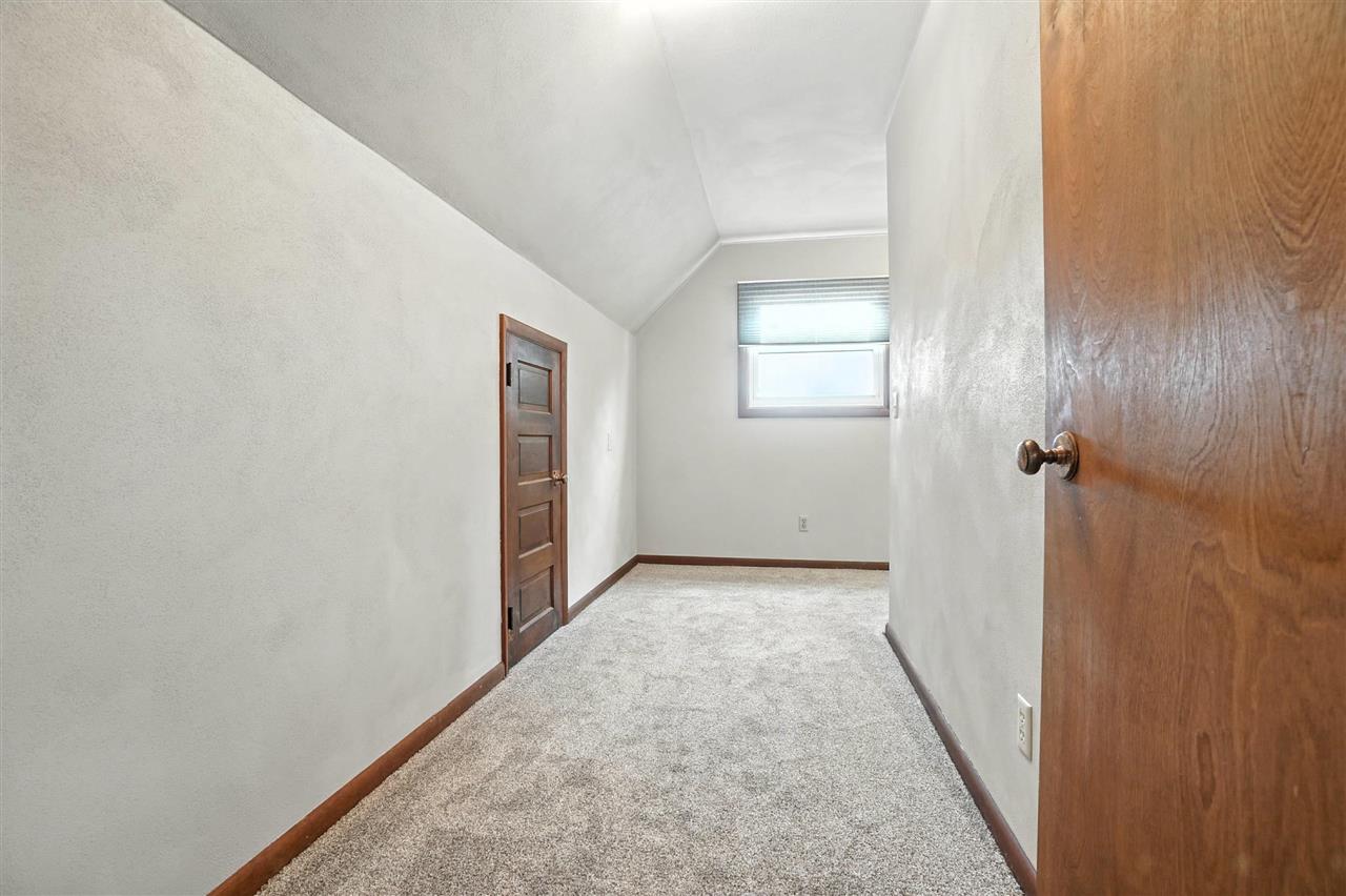 1470 520th Street SW Kalona IA 52247