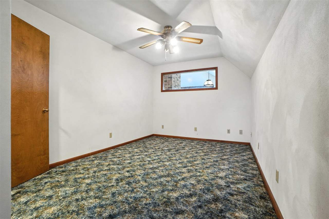 1470 520th Street SW Kalona IA 52247