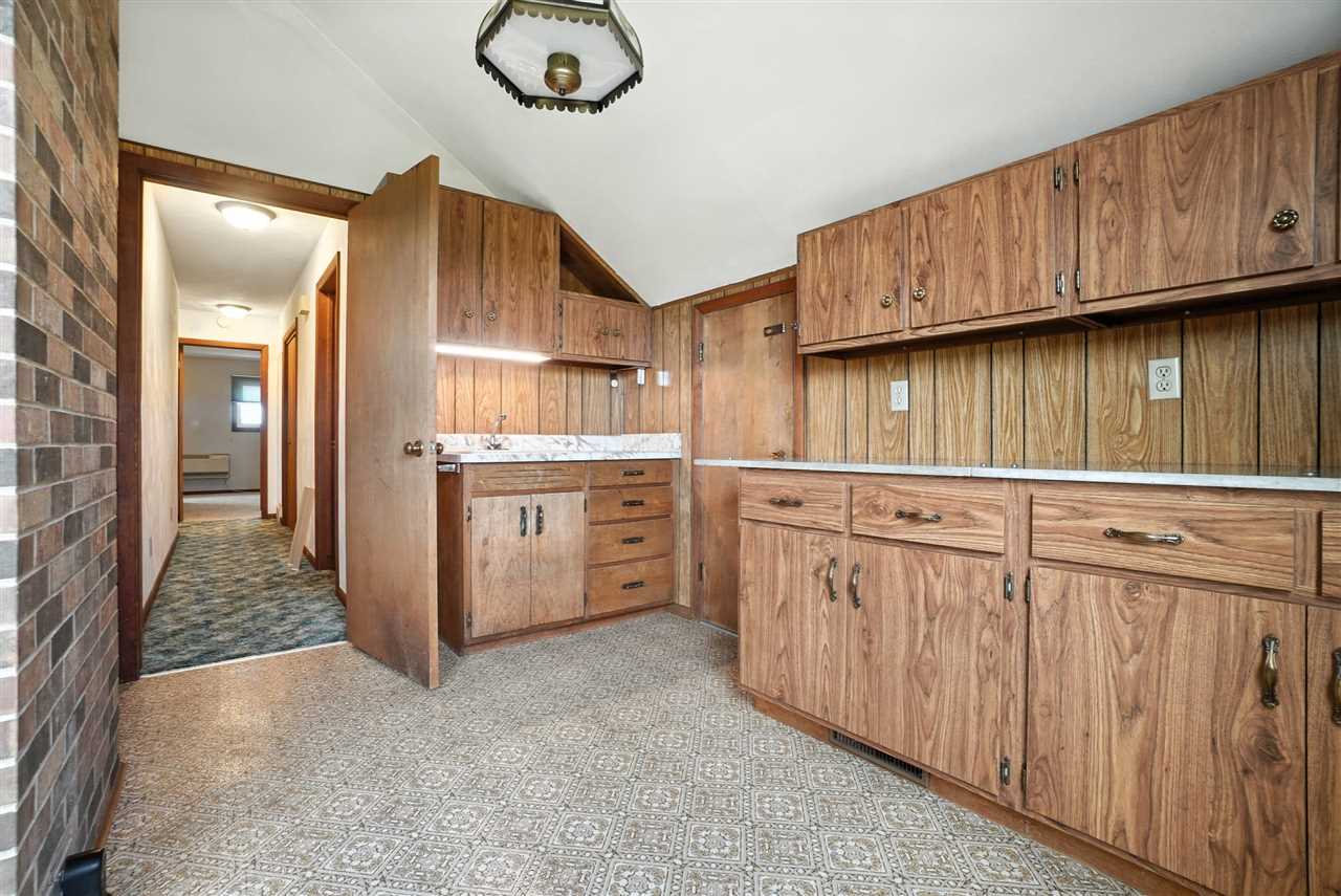 1470 520th Street SW Kalona IA 52247