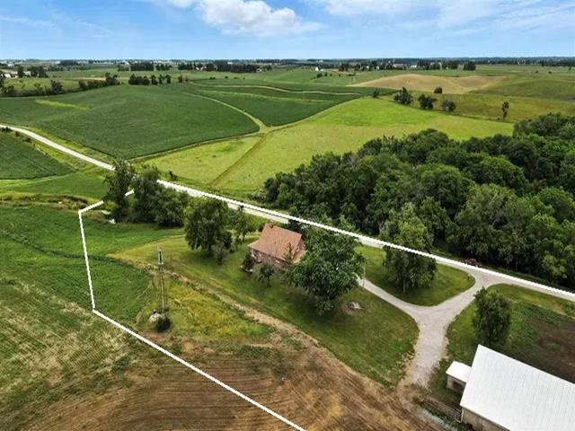 1470 520th Street SW Kalona IA 52247