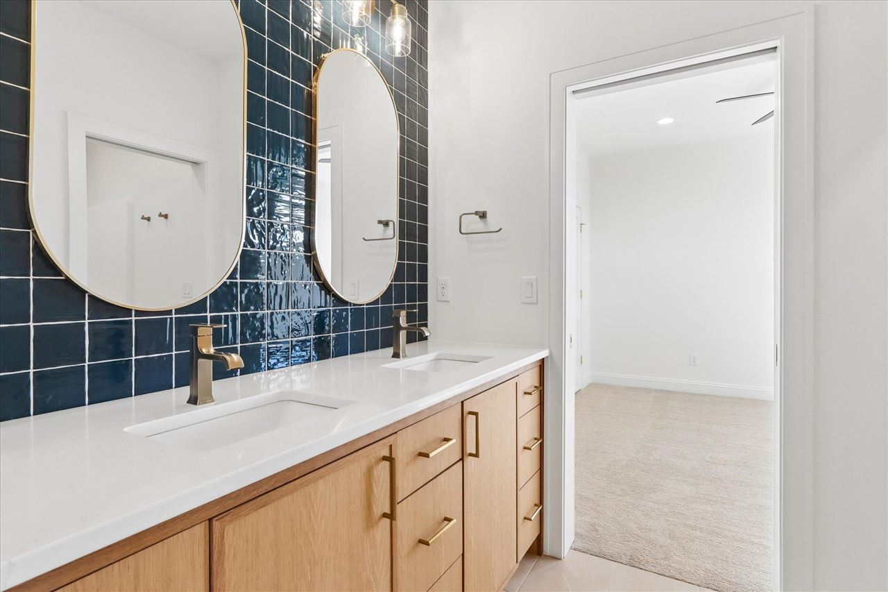 938 Heron Place Iowa City IA 52245
