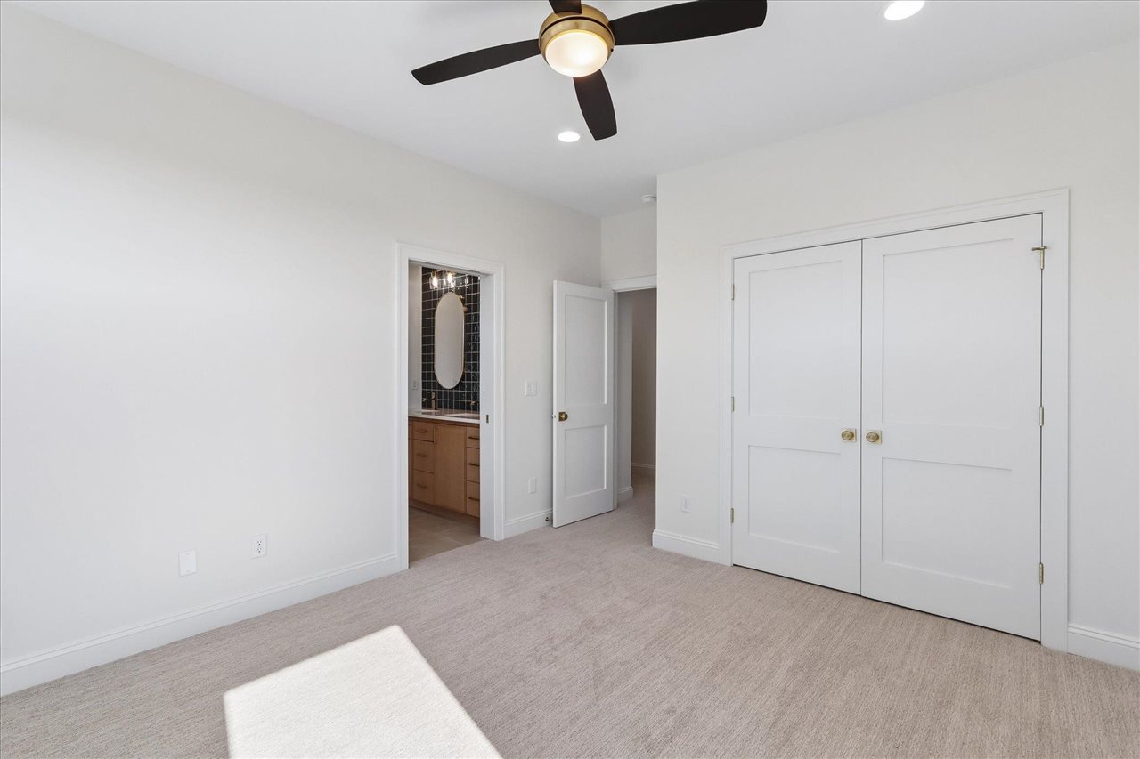 938 Heron Place Iowa City IA 52245