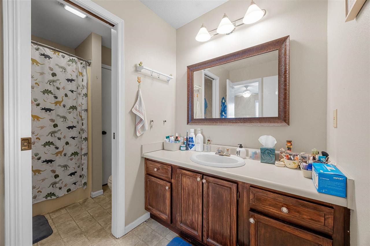 40 Gryn Court Iowa City IA 52246