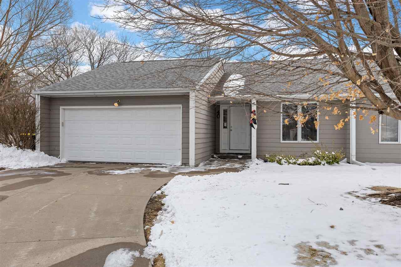 40 Gryn Court Iowa City IA 52246