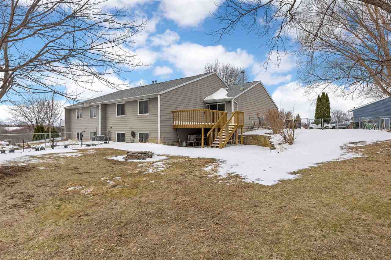 40 Gryn Court Iowa City IA 52246