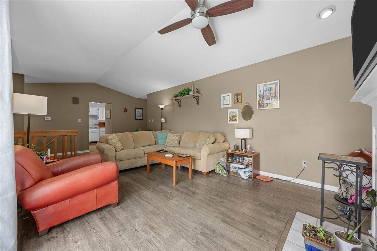 40 Gryn Court Iowa City IA 52246