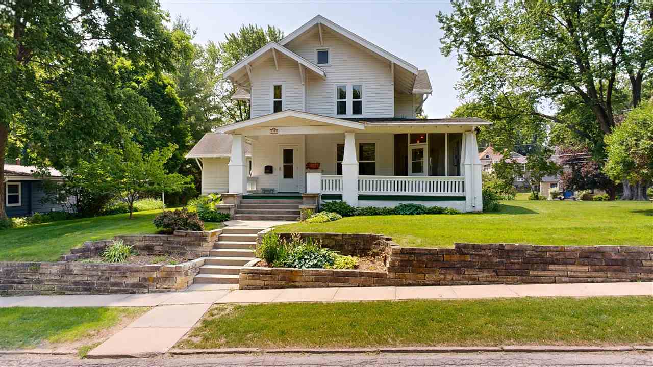 1231 E College Street Iowa City IA 52245