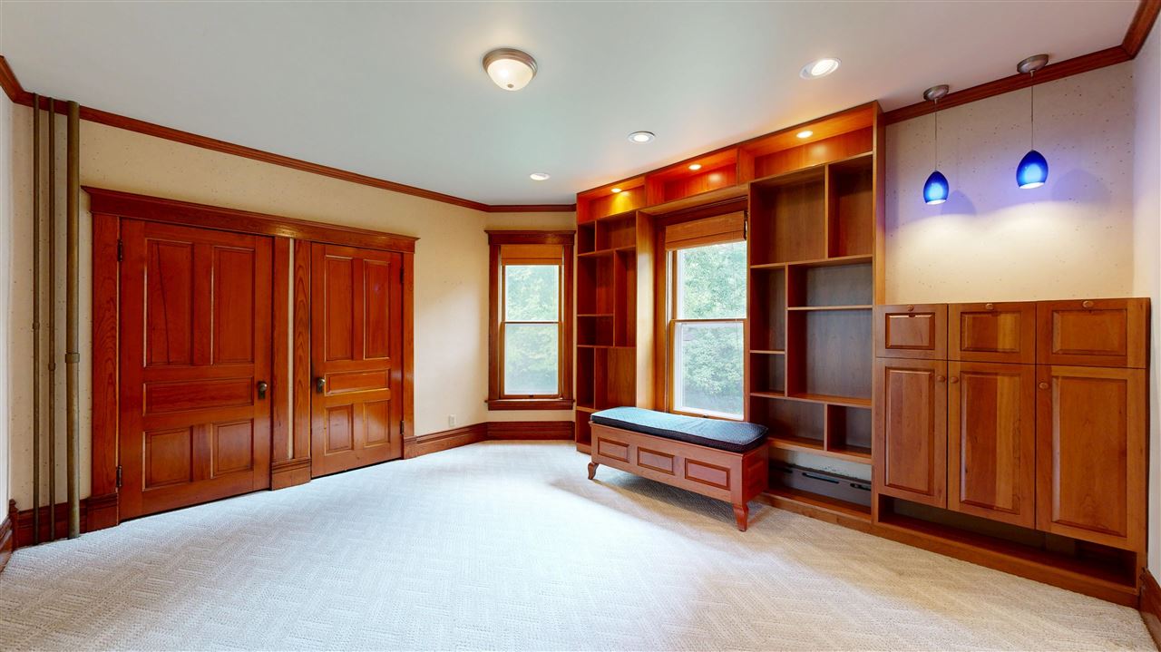 1231 E College Street Iowa City IA 52245