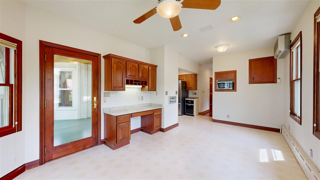 1231 E College Street Iowa City IA 52245