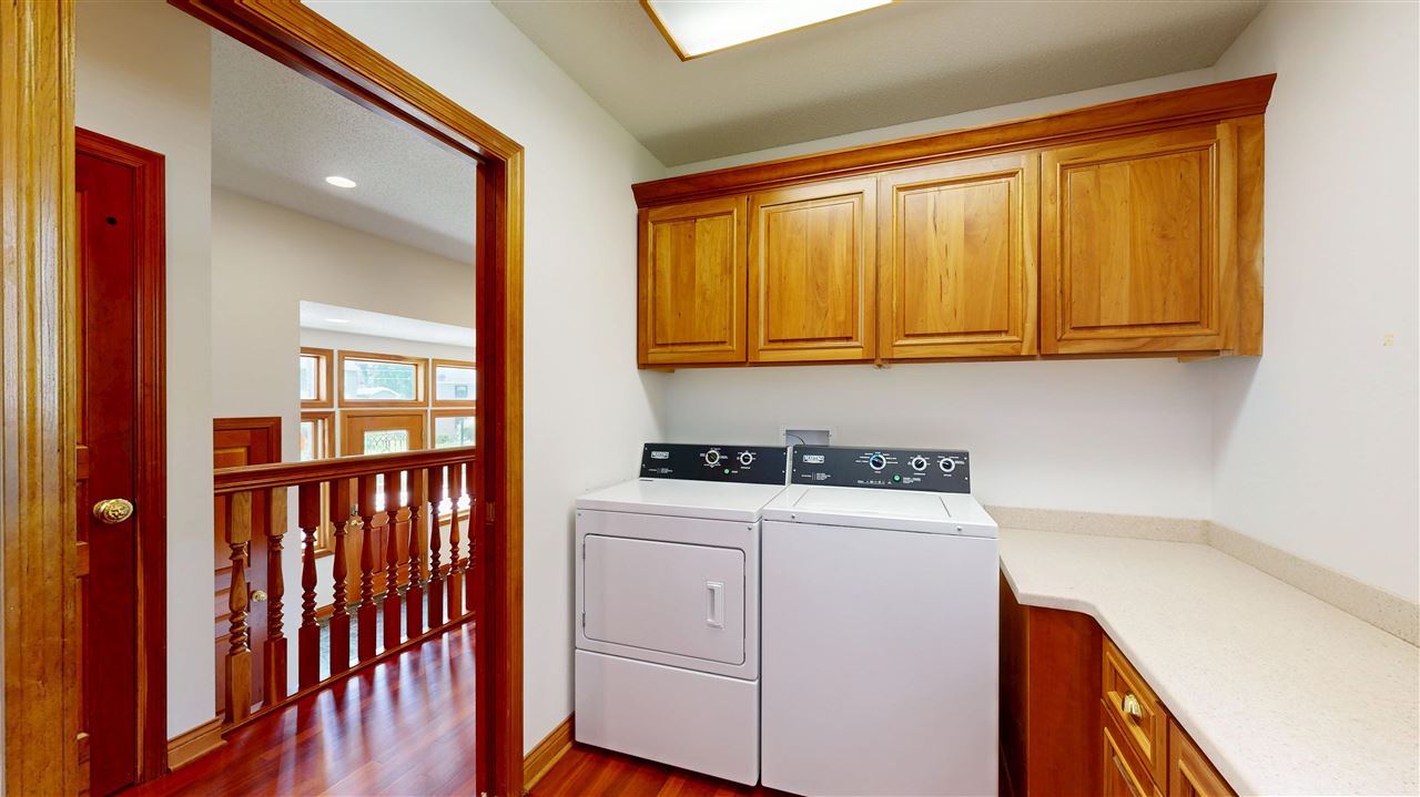 1231 E College Street Iowa City IA 52245