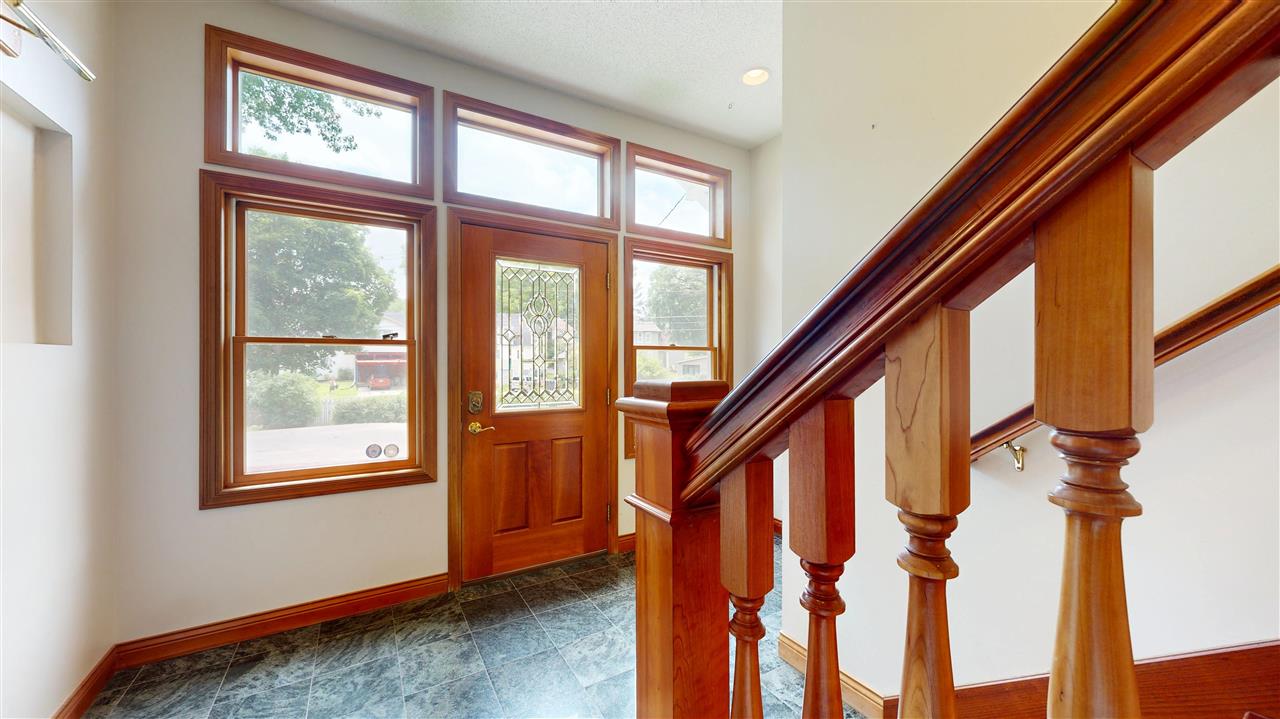 1231 E College Street Iowa City IA 52245