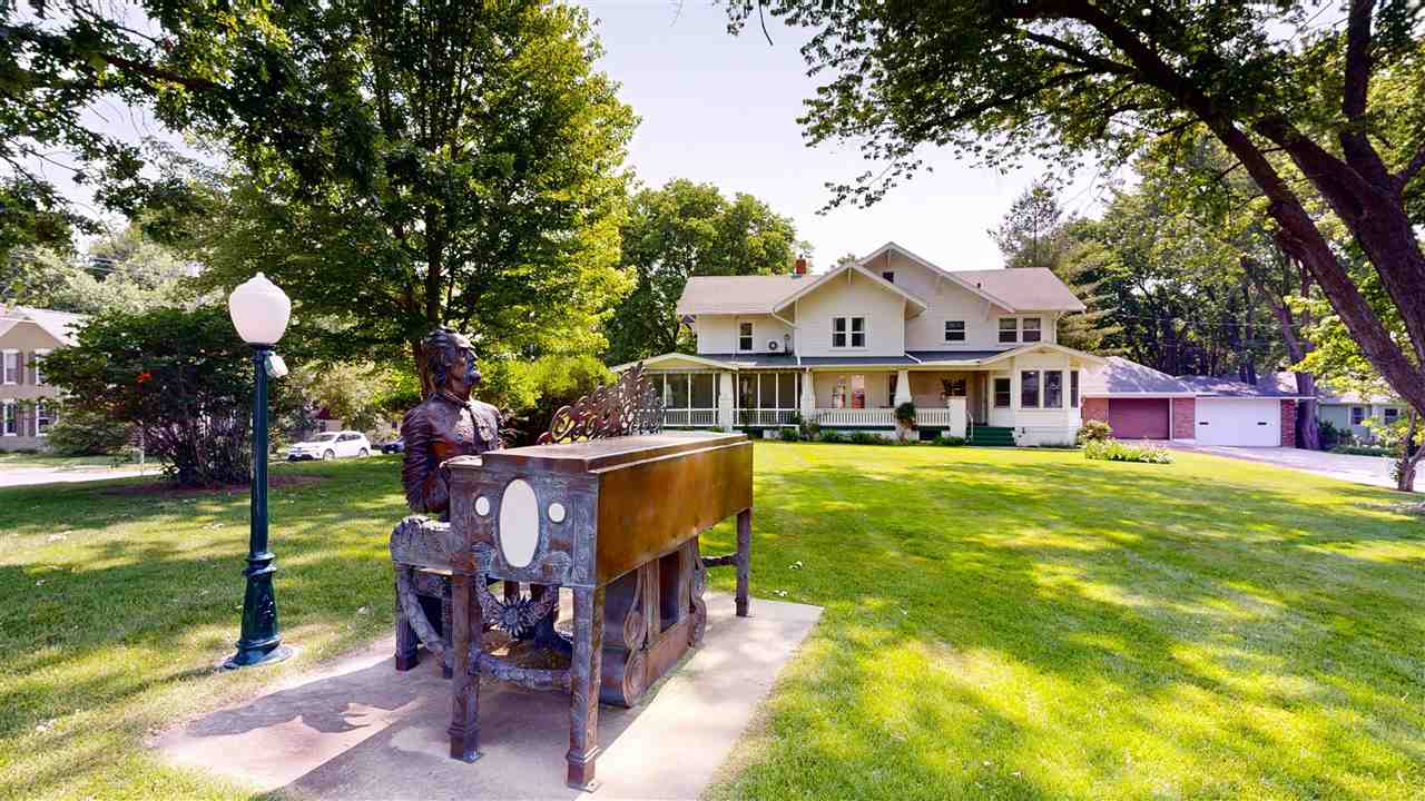 1231 E College Street Iowa City IA 52245