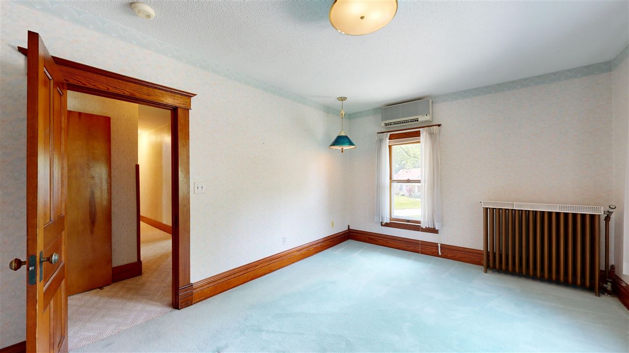 1231 E College Street Iowa City IA 52245