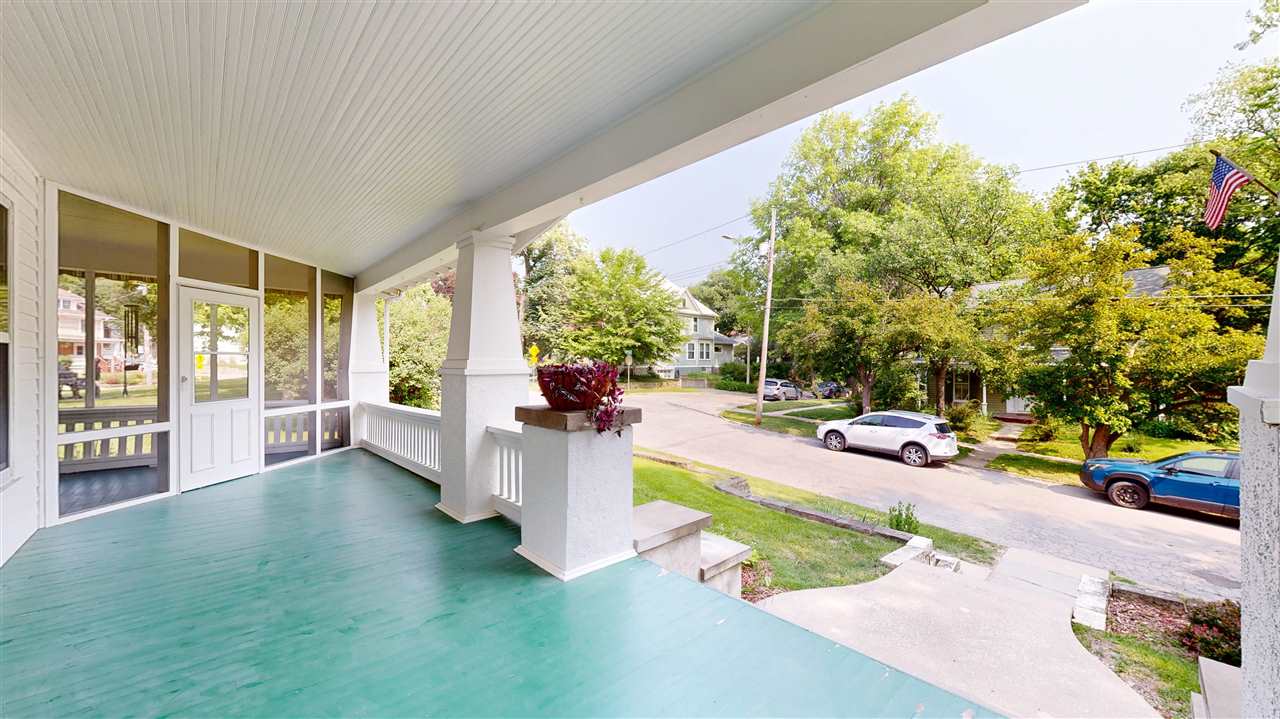 1231 E College Street Iowa City IA 52245