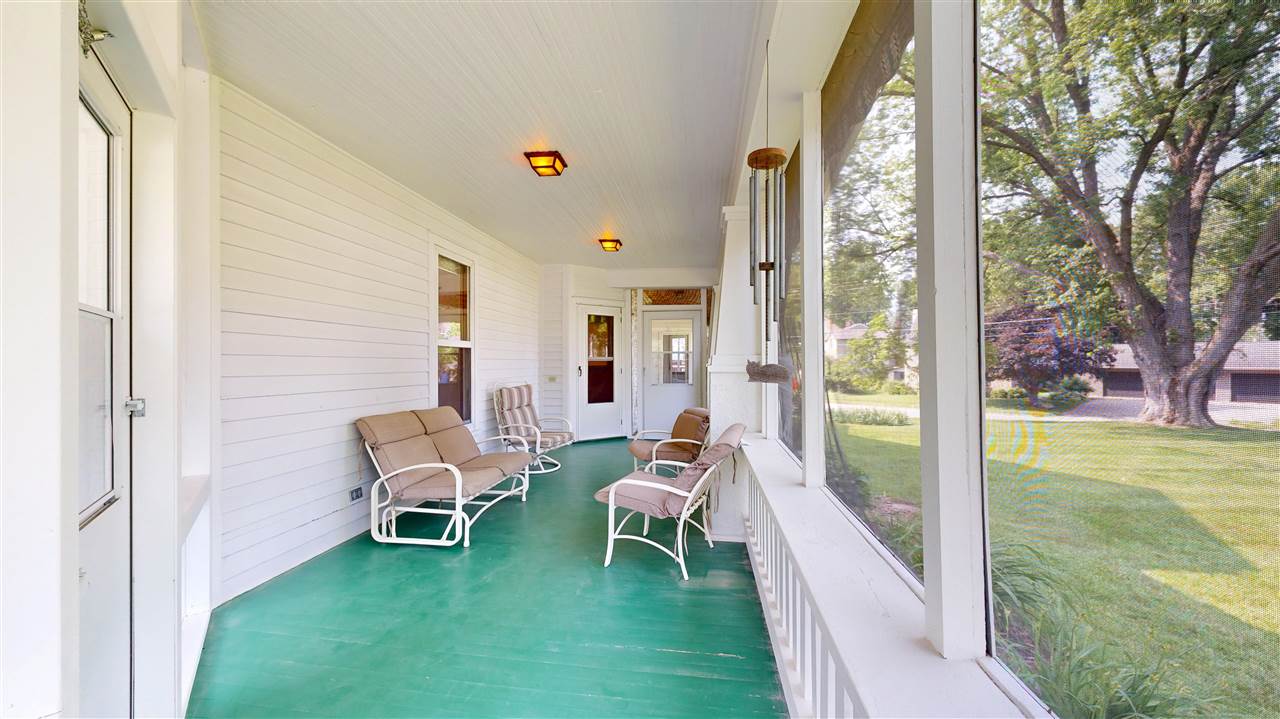 1231 E College Street Iowa City IA 52245