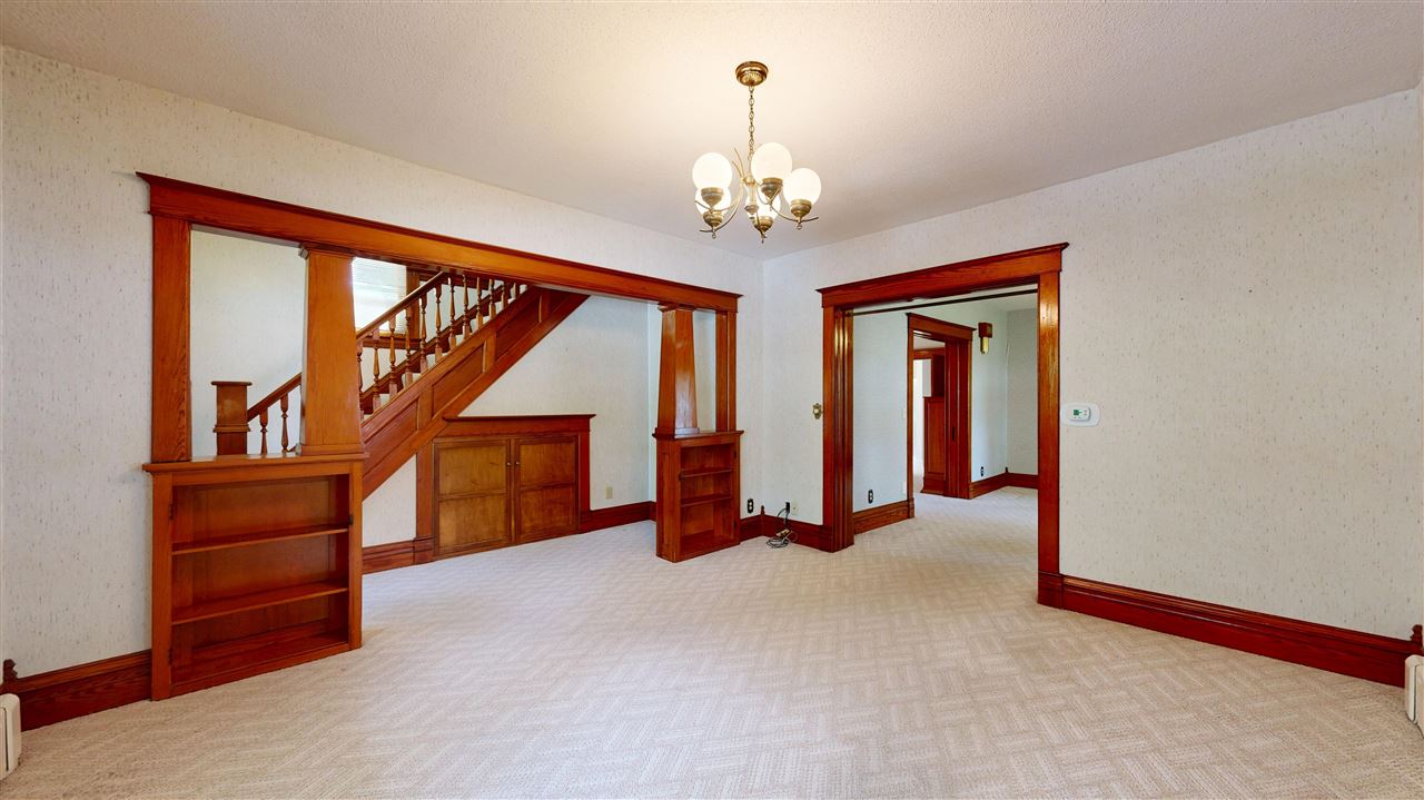 1231 E College Street Iowa City IA 52245