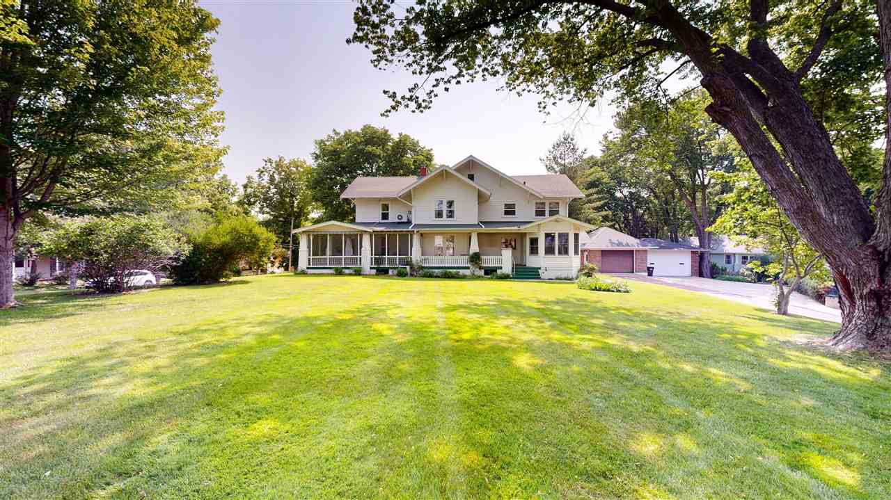 1231 E College Street Iowa City IA 52245