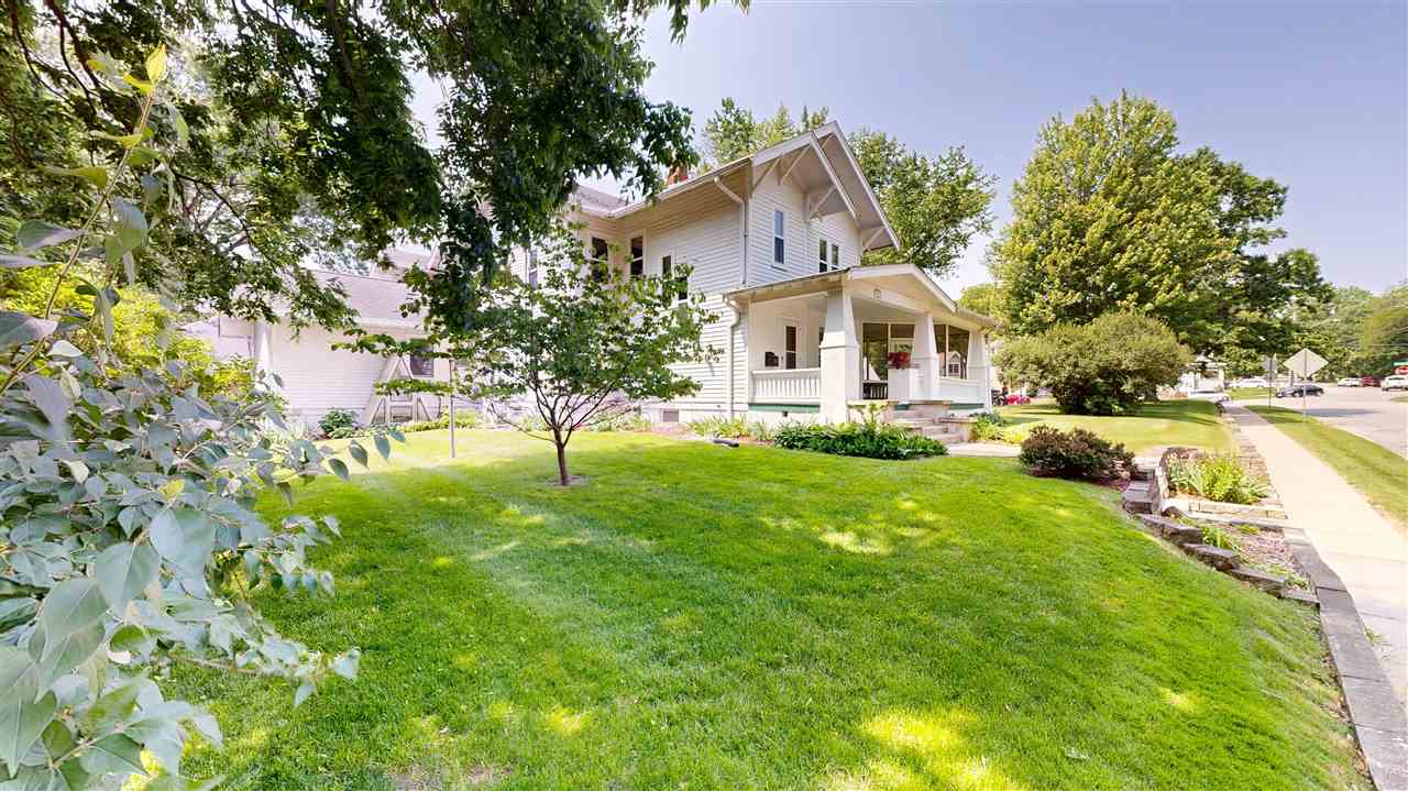 1231 E College Street Iowa City IA 52245