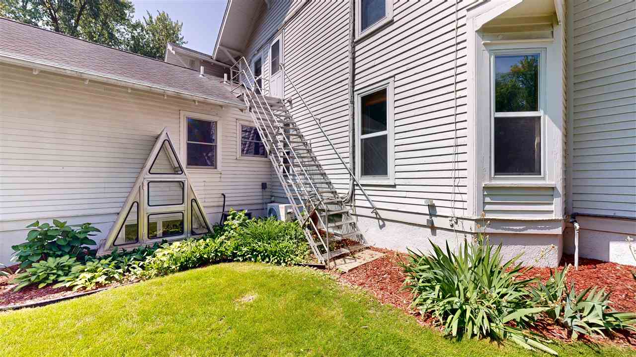 1231 E College Street Iowa City IA 52245