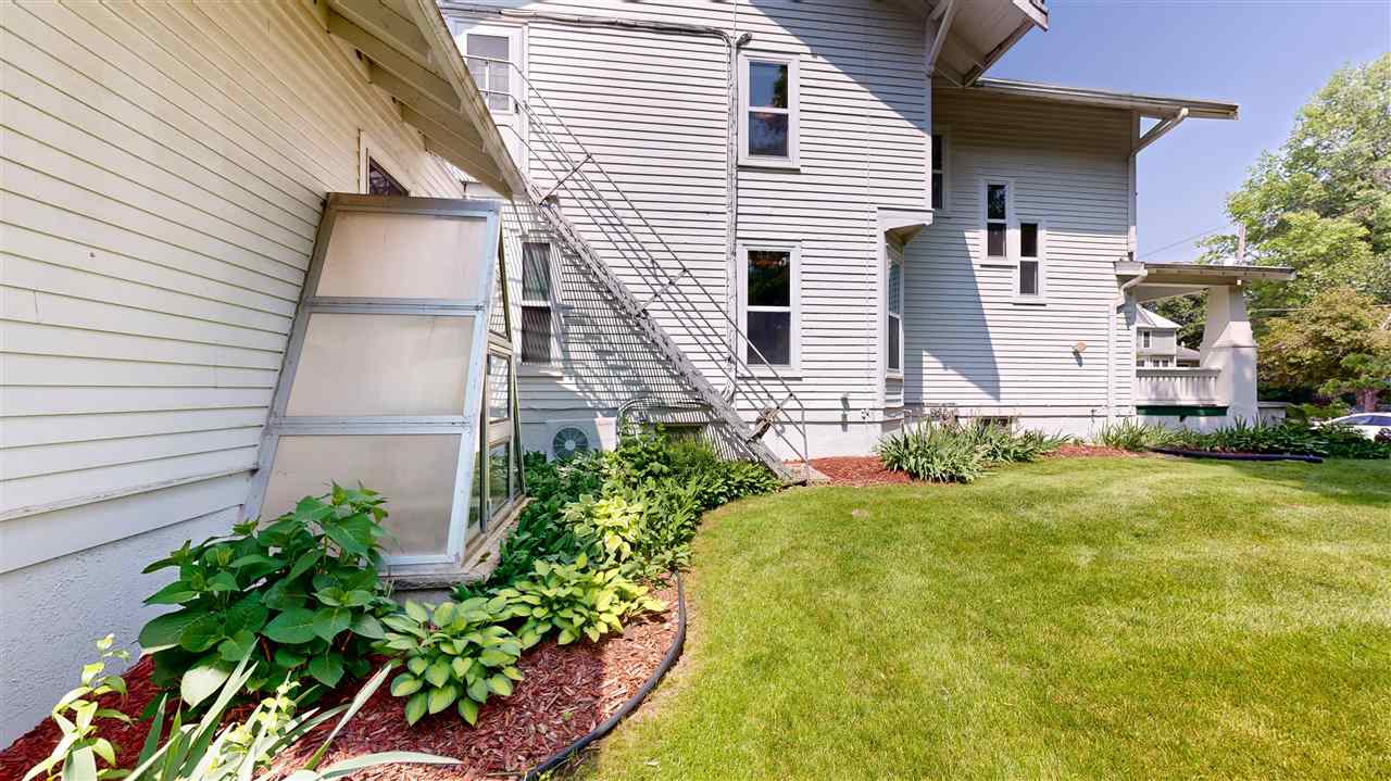 1231 E College Street Iowa City IA 52245