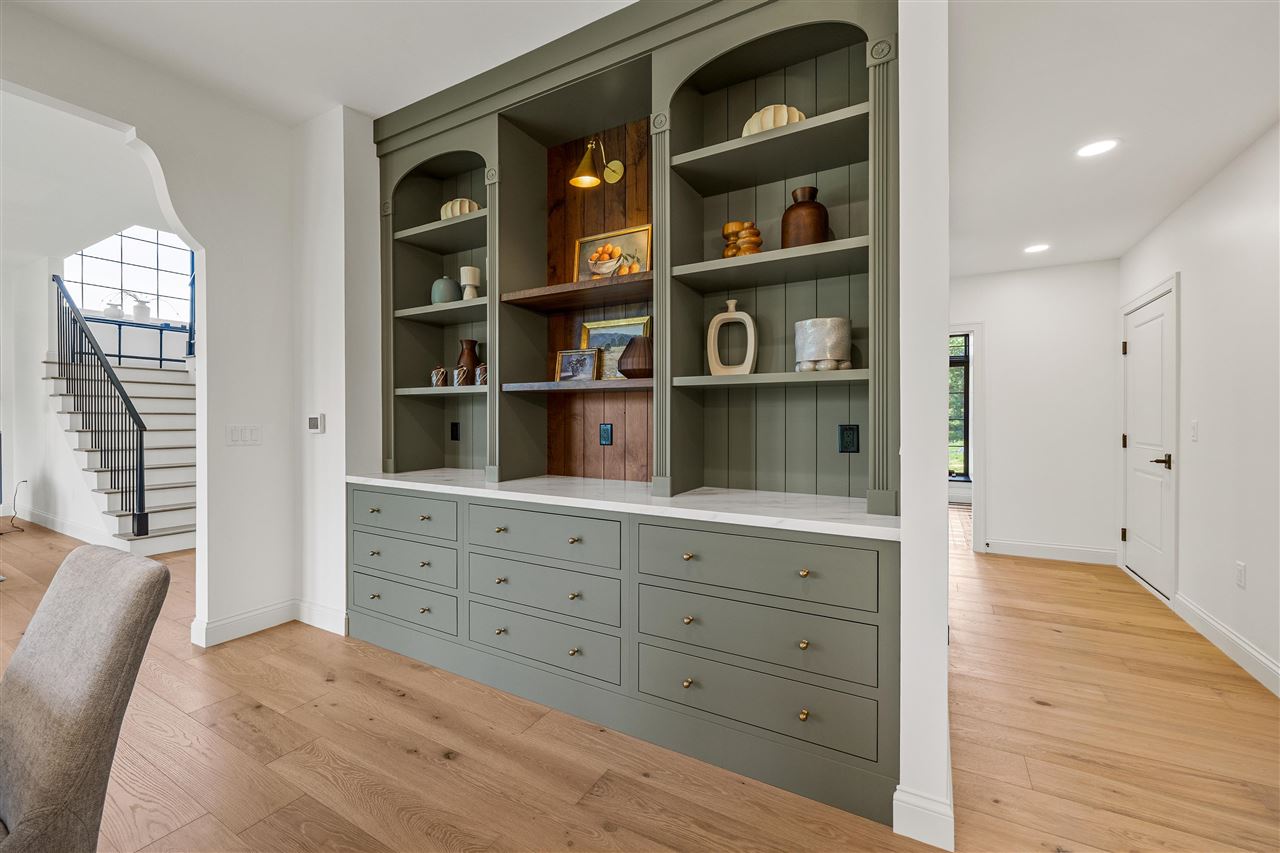 679 Allison Way Iowa City IA 52245