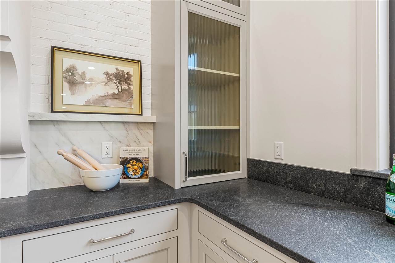 679 Allison Way Iowa City IA 52245